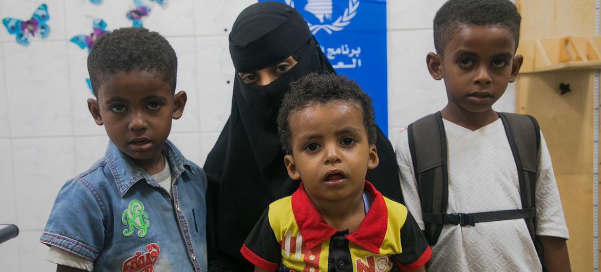 لوکاک: صلح تنها راه حل بحران یمن است