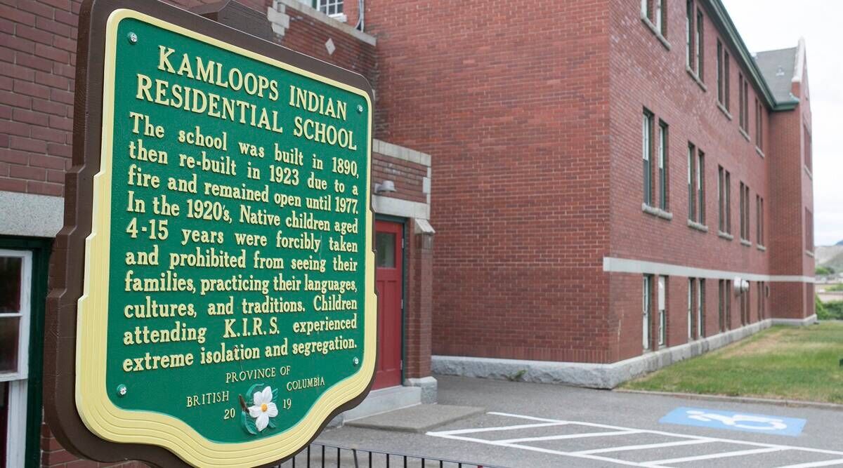 دولت کانادا باید تحقیقات کامل پیرامون شرایط کودکان بومی در مدارس کانادا انجام دهد