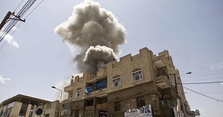 امریکا و انگلیس به فروش تسلیحات به یمن پایان دهند